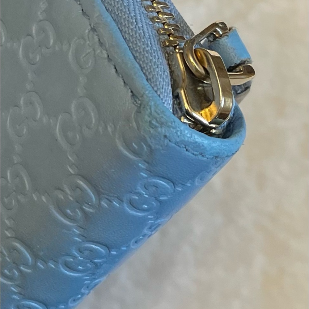 Gucci Authentic Vintage Light Blue Mini-Monogram Textured Zippy Wallet - Picture 10 of 16